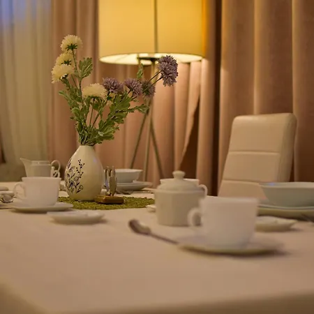 Vollausgestatte Fuer 5 Personen Apartment *