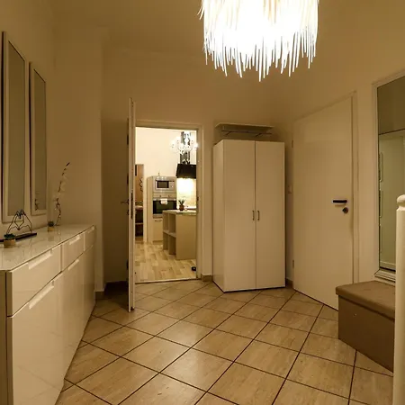 Vollausgestatte Für 5 Personen * Crimmitschau